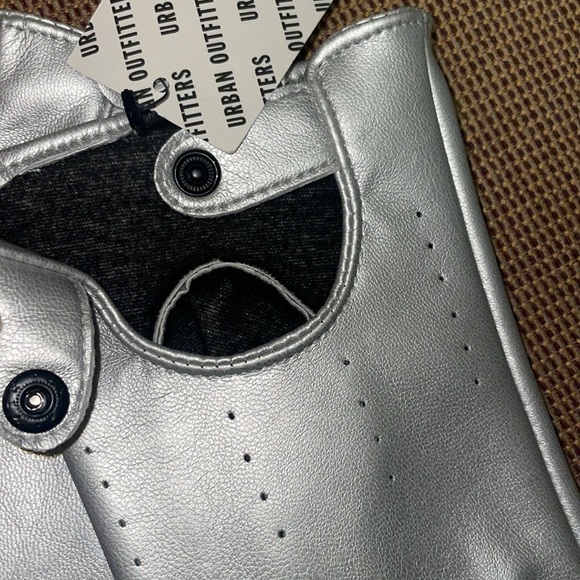 Silver Urban Outfitters Faux Leather Moto Glove Sleek gloves - Picture 8 of 9